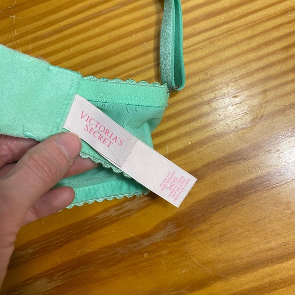 My bra - Picture 2 of 2